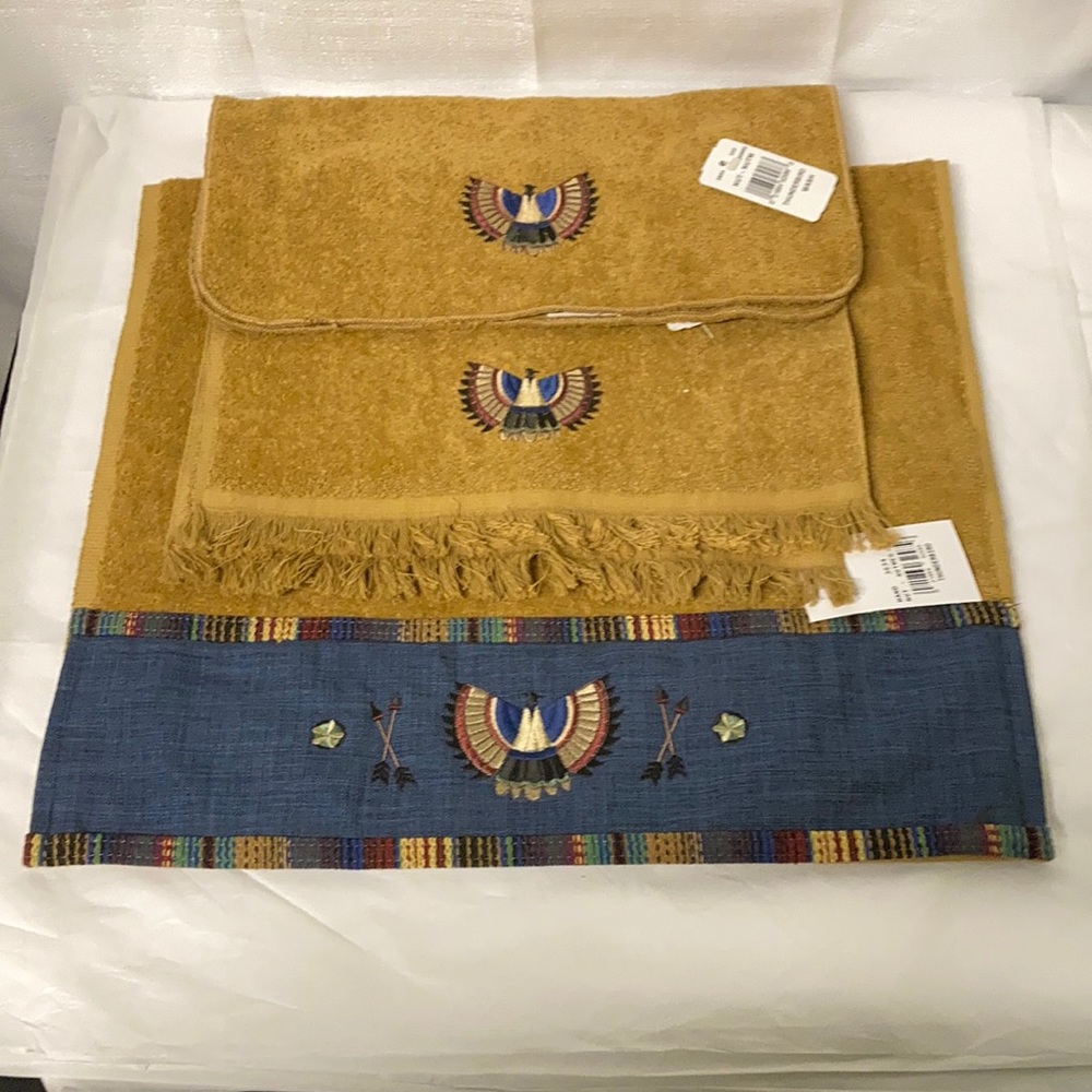 Avanti Thunderbird hand towel and washcloth set